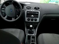 Gebraucht Ford Focus 105 PS (77 kW) 2006 Schwarz Kombi