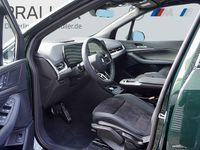 Gebraucht BMW 220 Active Tourer M Sport 170 PS (125 kW) 2026 Sanremo green metallic Van / Kleinbus