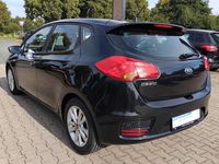 Gebraucht Kia Ceed Edition 7 99 PS (72 kW) 2017 (1k) zilinaschwarz met. Kleinwagen