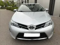 Gebraucht Toyota Auris Life+ 132 PS (97 kW) 2014 Silber Limousine