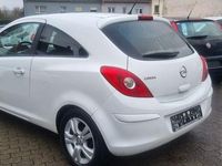 Używany Opel Corsa Satellite 69 KM (50 kW) 2011 Biały Hatchback