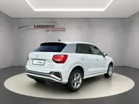 Gebraucht Audi Q2 S-Line 150 PS (110 kW) 2025 Gletscherweiß metallic (metallic) SUV