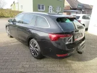Gebraucht Skoda Octavia Style 150 PS (110 kW) 2022 Blackmagic perleffekt Kombi