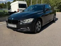 Gebraucht BMW 320 184 PS (135 kW) 2012 Schwarz Limousine