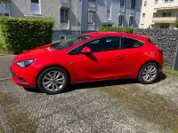 Gebraucht Opel Astra GTC Innovation 140 PS (102 kW) 2012 Rot Limousine