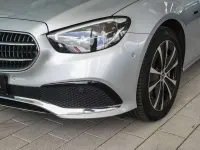 Gebraucht Mercedes E300 Avantgarde 306 PS (225 kW) 2021 Lack hightechsilber Kombi