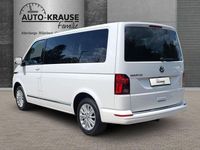 Second-hand VW Multivan Generation Six 150 CP (110 kW) 2022 Alb Monovolum