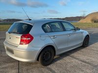 Gebraucht BMW 118 143 PS (105 kW) 2007 Silber Kleinwagen