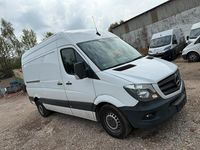 Używany Mercedes Sprinter 143 KM (105 kW) 2018 Biały Van