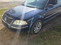 Gebraucht VW Passat 163 PS (119 kW) 2004 Blau Kombi