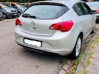 Gebraucht Opel Astra Sport 116 PS (85 kW) 2013 Limousine