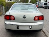 Second-hand VW Phaeton 239 CP (175 kW) 2010 Argintiu Berlinǎ