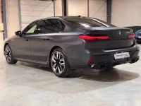 Gebraucht BMW M760e 381 PS (280 kW) 2024 Grau Limousine
