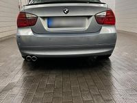 Gebraucht BMW 325 218 PS (160 kW) 2005 Silber Limousine