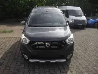 Gebraucht Dacia Dokker Stepway 131 PS (96 kW) 2020 Kometengrau (metallic) Van / Kleinbus