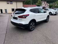 gebraucht Nissan Qashqai Qashqai1.3 DIG-T 160 PS 6MT 4X2 N-CONNECTA DESI