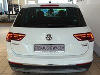 gebraucht VW Tiguan 2.0TDI Highline Standh 4M AHK RFK LED SZH Klima