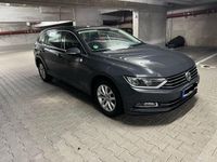 Gebraucht VW Passat Comfortline 150 PS (110 kW) 2017 Grau Kombi
