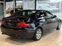 Gebraucht BMW 320 177 PS (130 kW) 2009 Schwarz Limousine