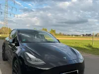 Usata Tesla Model Y 378 kW (514 CV) 2023 Nero SUV