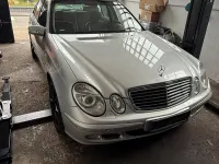 Gebraucht Mercedes E320 204 PS (150 kW) 2003 Silber Limousine