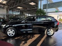 Gebraucht Volvo XC60 Momentum 197 PS (144 kW) 2021 Black stone, solid / solid SUV