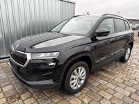 Neu Skoda Karoq Selection 150 PS (110 kW) 2025 Schwarz metallic SUV