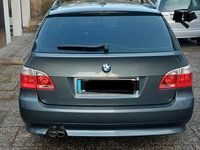 Gebraucht BMW 525 177 PS (130 kW) 2005 Grau Kombi