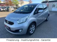 Gebraucht Kia Venga FIFA World Cup Edition 125 PS (91 kW) 2013 Silber Kleinwagen