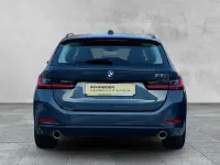 Gebraucht BMW 318 Sport Line 156 PS (114 kW) 2024 Blau Kombi