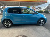 Second-hand VW up! IQ Drive 75 CP (55 kW) 2019 Albastru Hatchback