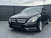 Gebraucht Mercedes B250 211 PS (155 kW) 2013 Schwarz Van / Kleinbus