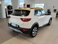 Gebraucht Kia Stonic Vision 101 PS (74 kW) 2022 Schneeweiß SUV