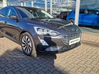 Gebraucht Ford Focus Cool & Connect 125 PS (91 kW) 2018 Magneticgrau Limousine