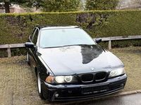 Second-hand BMW 525 190 CP (139 kW) 2003 Albastru Berlinǎ