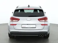 Neu Hyundai i30 N Line 140 PS (102 kW) 2025 Shimmeringsilvermet. Kombi