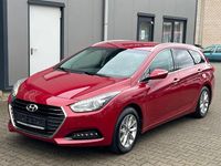 Gebraucht Hyundai i40 165 PS (121 kW) 2016 Rot Kombi