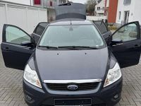 Gebraucht Ford Focus 101 PS (74 kW) 2010 Grau Limousine