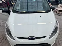 Gebraucht Ford Fiesta 60 PS (44 kW) 2012 Weiß Coupé
