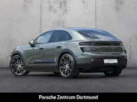 Gebraucht Porsche Macan Turbo 469 kW (639 PS) 2024 Grün SUV