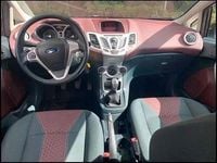 Gebraucht Ford Fiesta Titanium 95 PS (69 kW) 2011 Violet Kleinwagen