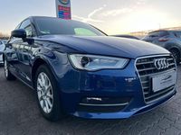 Gebraucht Audi A3 Attraction 122 PS (89 kW) 2013 Blau Limousine
