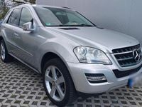 Gebraucht Mercedes ML350 231 PS (169 kW) 2010 Silber SUV