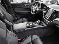 Gebraucht Volvo XC60 Plus 197 PS (144 kW) 2023 Schwarz SUV