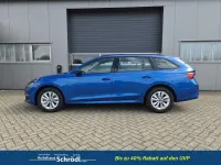 Neu Skoda Octavia Selection 150 PS (110 kW) 2026 Raceblau metallic Kombi
