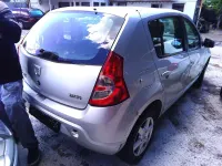 Gebraucht Dacia Sandero 75 PS (55 kW) 2008 Silber Kleinwagen