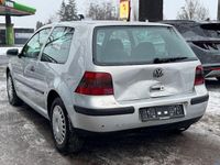 Gebraucht VW Golf IV Basis 75 PS (55 kW) 2000 Silber Kleinwagen