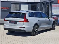 Gebraucht Volvo V60 Core 197 PS (144 kW) 2024 Grau Kombi