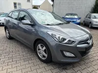 Gebraucht Hyundai i30 99 PS (72 kW) 2013 Grau Kombi