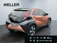 Neu Toyota Aygo X Active 117 PS (86 kW) 2026 4t4)/ black mica (209) (braun SUV